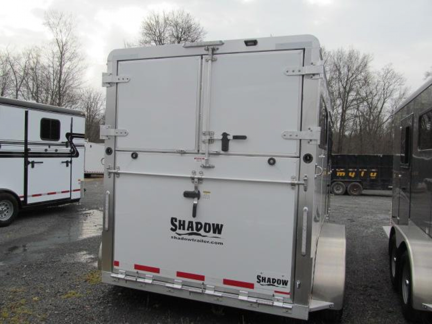 New Shadow Pro Series 2 H BP W/ Dressing Room Horse Trailer