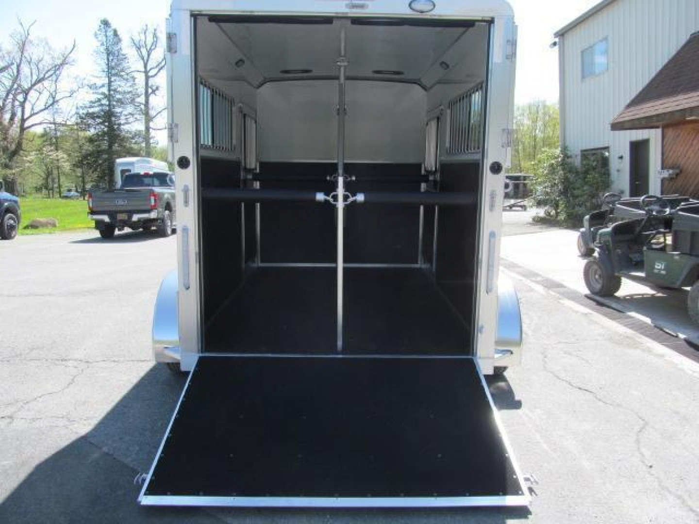 New Shadow Pro Series 2 H BP W/ Dressing Room Horse Trailer