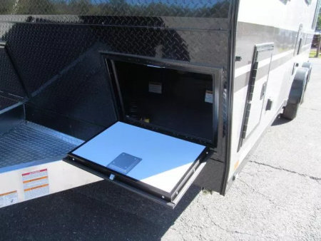 New Aluminum Trailer Company PLA 450 2011 Toy Hauler