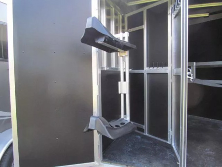 New Shadow Stablemate 2H Slant BP Horse Trailer