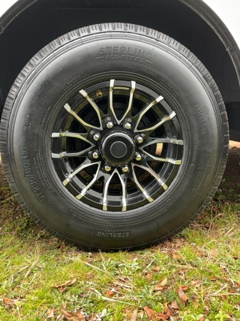 New 2026 United Trailers 8.5X20TA Cargo / Enclosed Trailer