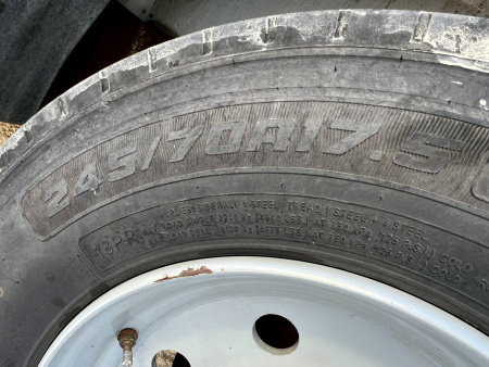 Used 2018 Platinum Coach LIVESTOCK Stock / Stock Combo Trailer