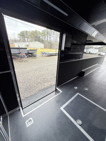 Used 2025 Haulmark EDGE 32 Race Trailer, Sportsman Plus Package, Dual A/C, Pit Accessories, Gen Slides, Polycor, Insulated, 18K GVWR