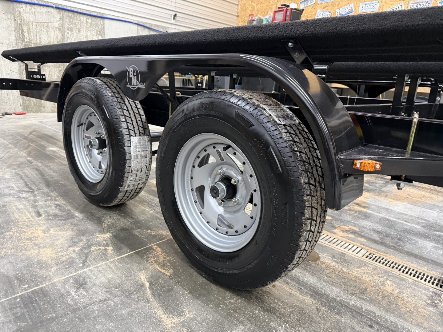 New 2026 Haul-Rite Trailers FS28ST-HD Tritoon Pontoon Boat