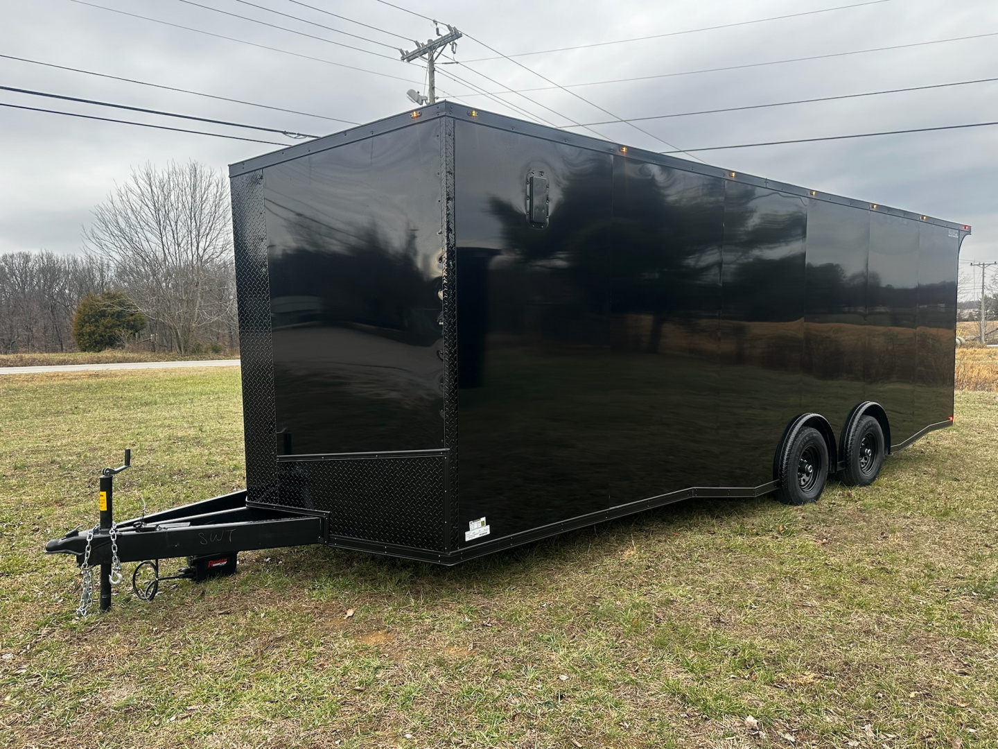 New 2026 Luxe 8.5x24 Car Hauler-5200LB Torsion Axle-Black Poly-Blackout-Enclosed Car Hauler