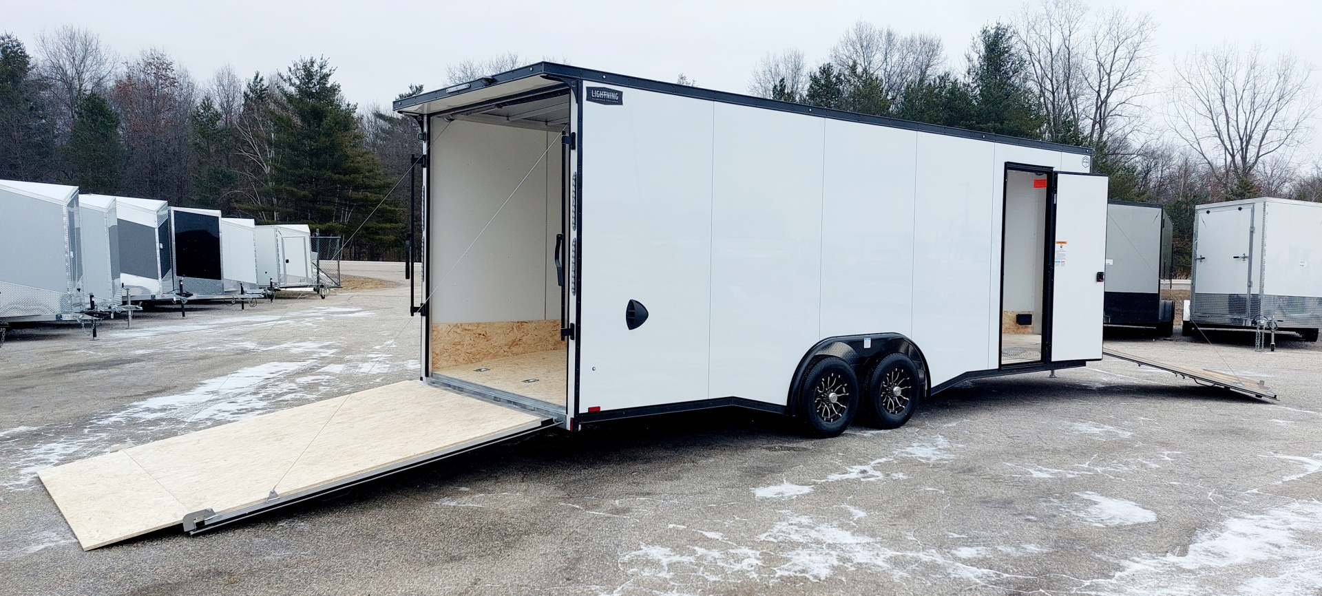 New 8 X 22 SNOWMOBILE/CAR HAULER ENCLOSED ALL ALUMINUM W/ FRONT DROP DOWN RAMP 2026 LIGHTNING