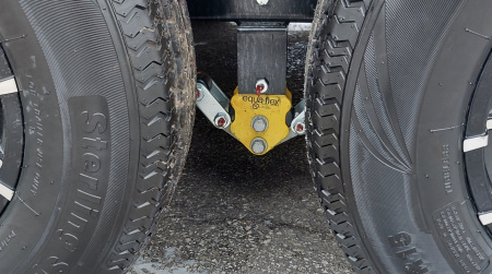 New 8 X 22 SNOWMOBILE/CAR HAULER ENCLOSED ALL ALUMINUM W/ FRONT DROP DOWN RAMP 2026 LIGHTNING