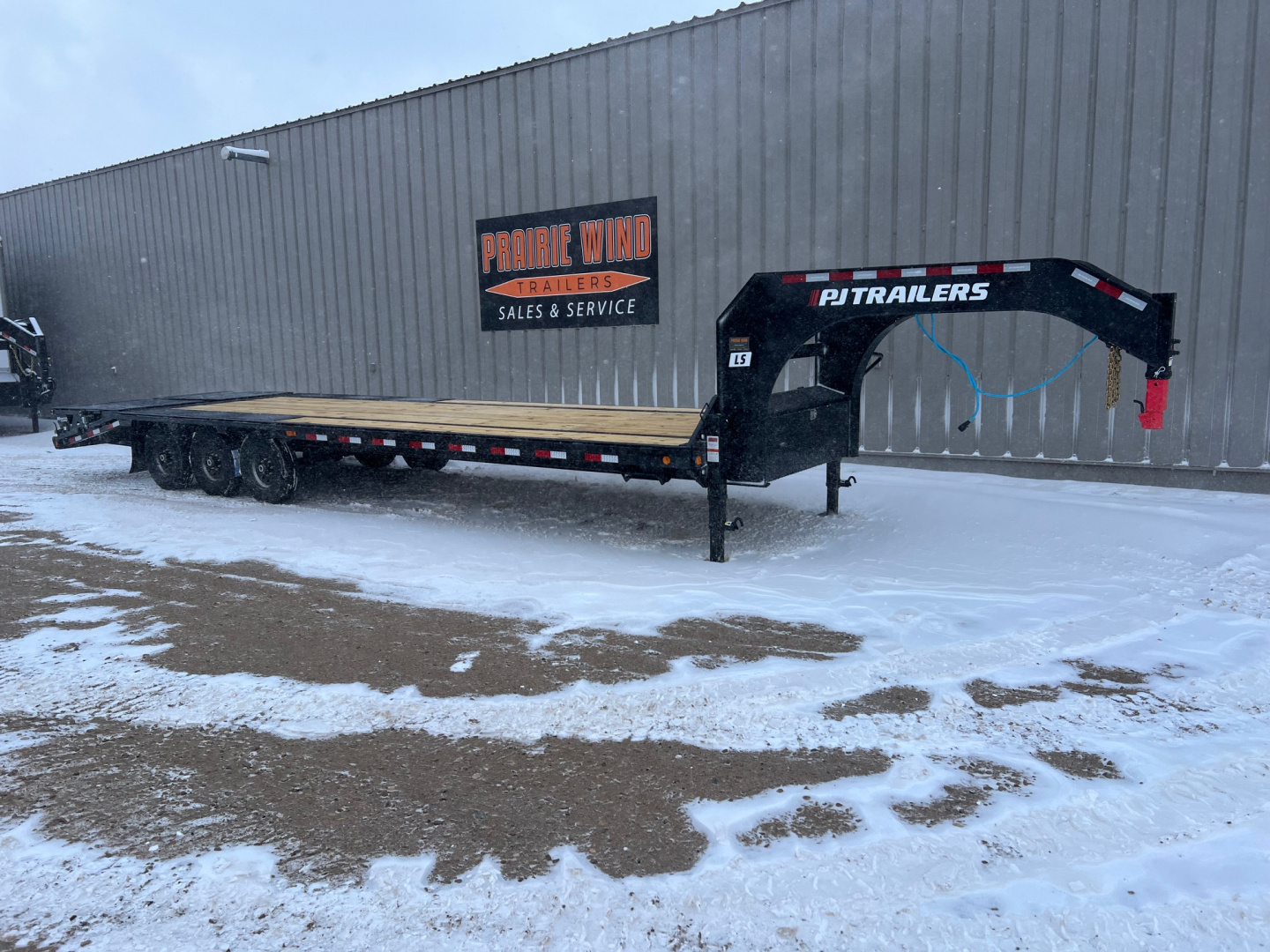 New 2026 PJ Trailers 30' Gooseneck LS Triple Axle Flatbed Trailer