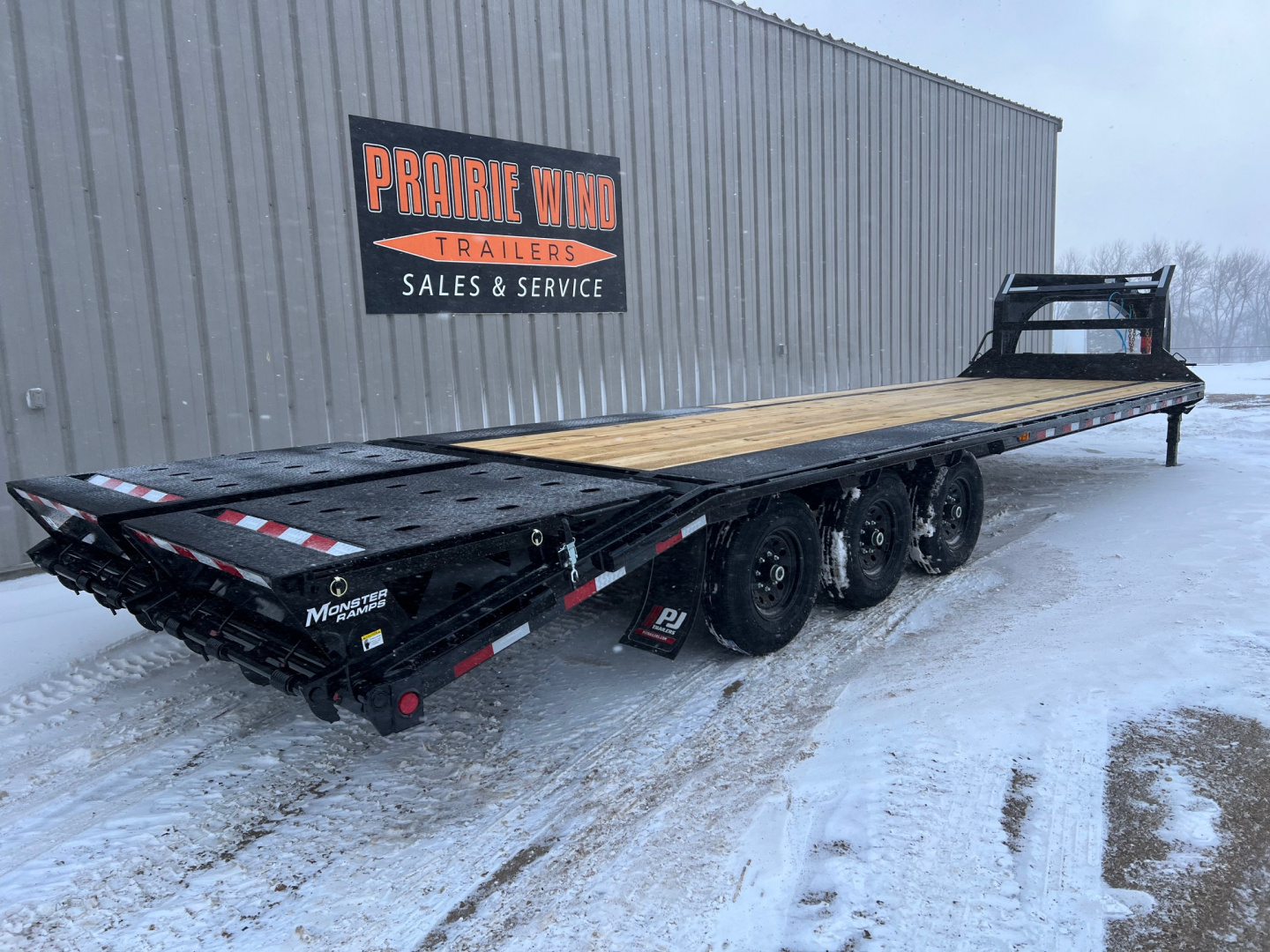 New 2026 PJ Trailers 30' Gooseneck LS Triple Axle Flatbed Trailer