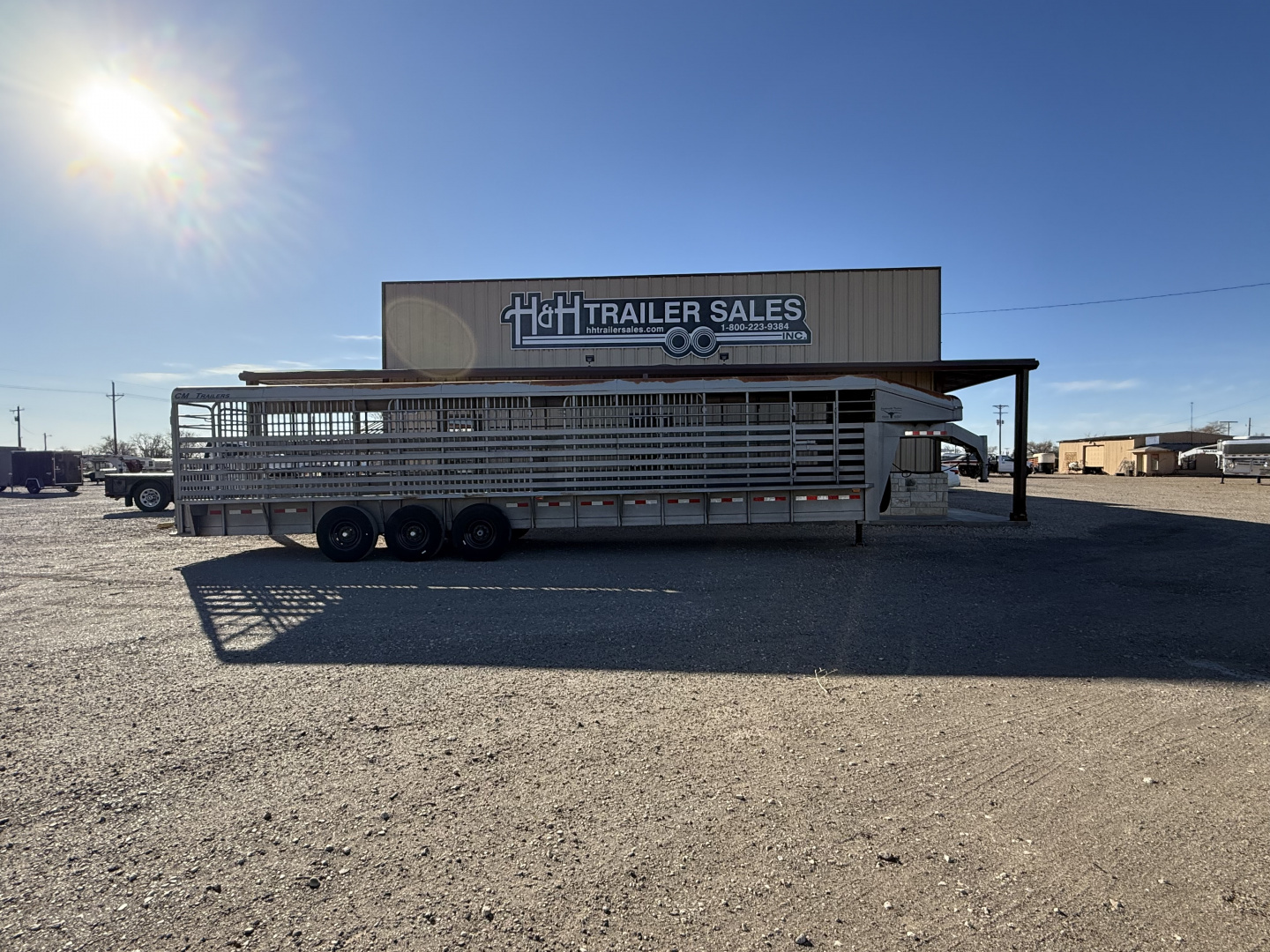 Used 2015 CM Trailers FULL METAL TOP Stock