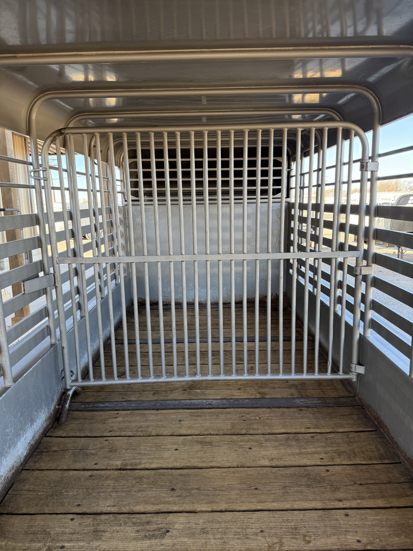 Used 2015 CM Trailers FULL METAL TOP Stock