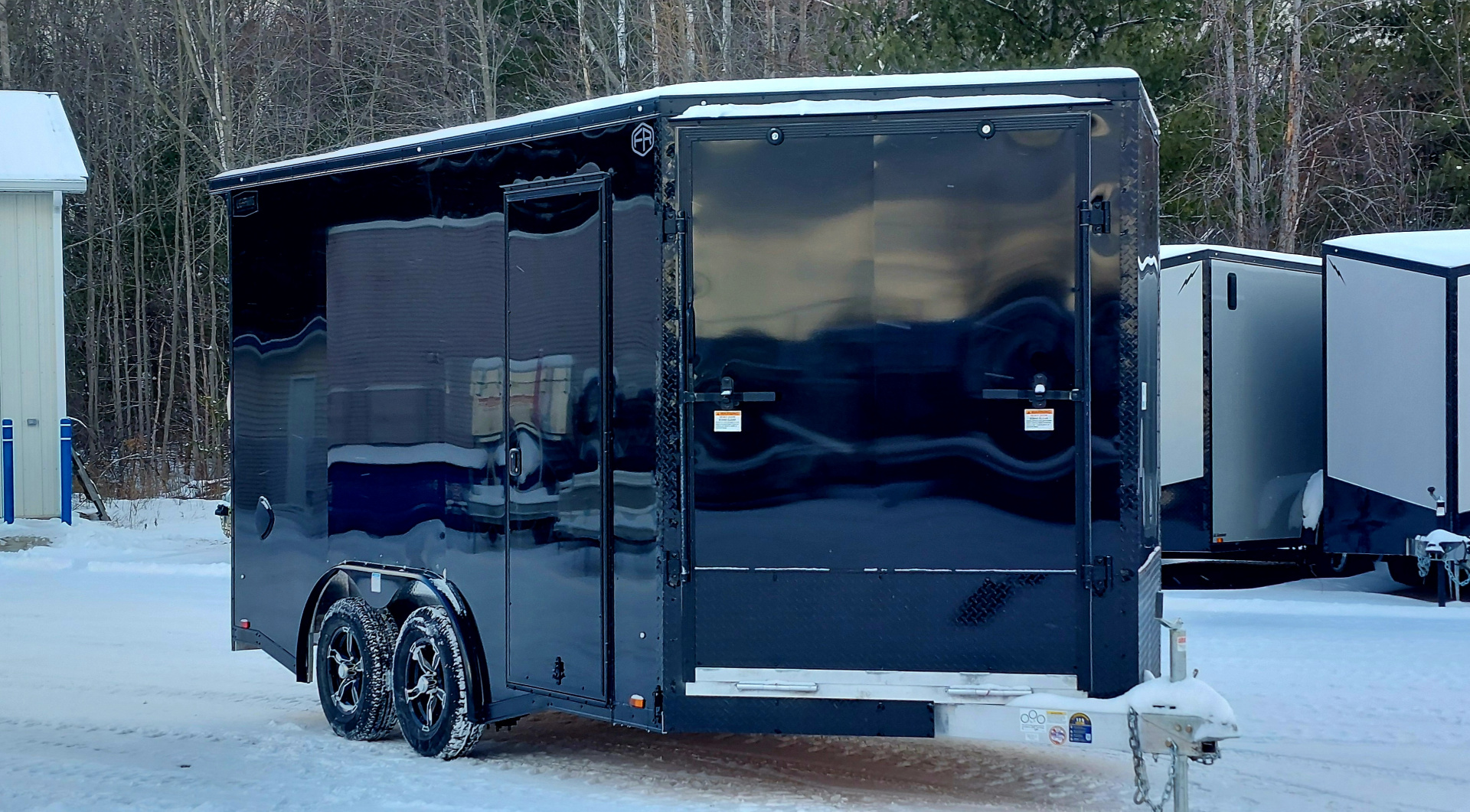 New 8 x 14 + 4' V SNOWMOBILE/CAR HAULER ENCLOSED ALL ALUMINUM 2026 LIGHTNING