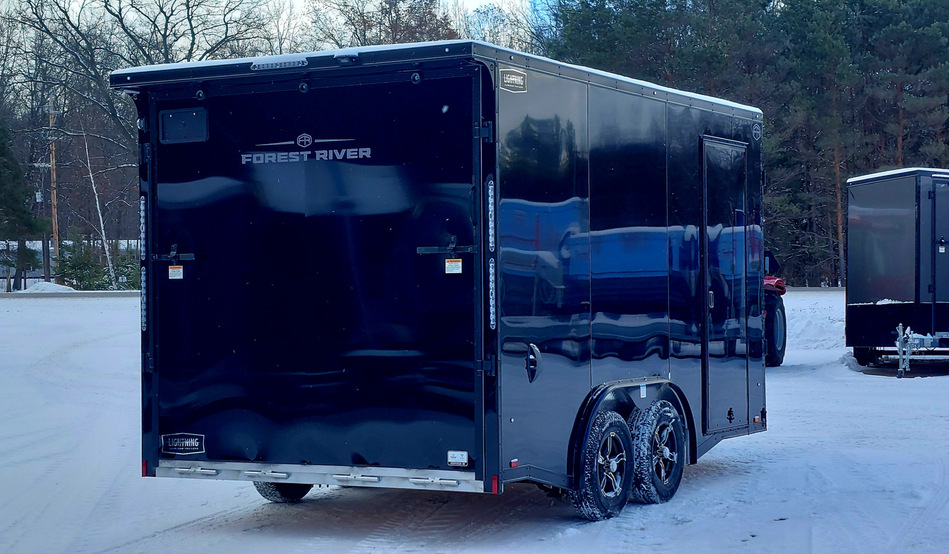 New 8 x 14 + 4' V SNOWMOBILE/CAR HAULER ENCLOSED ALL ALUMINUM 2026 LIGHTNING