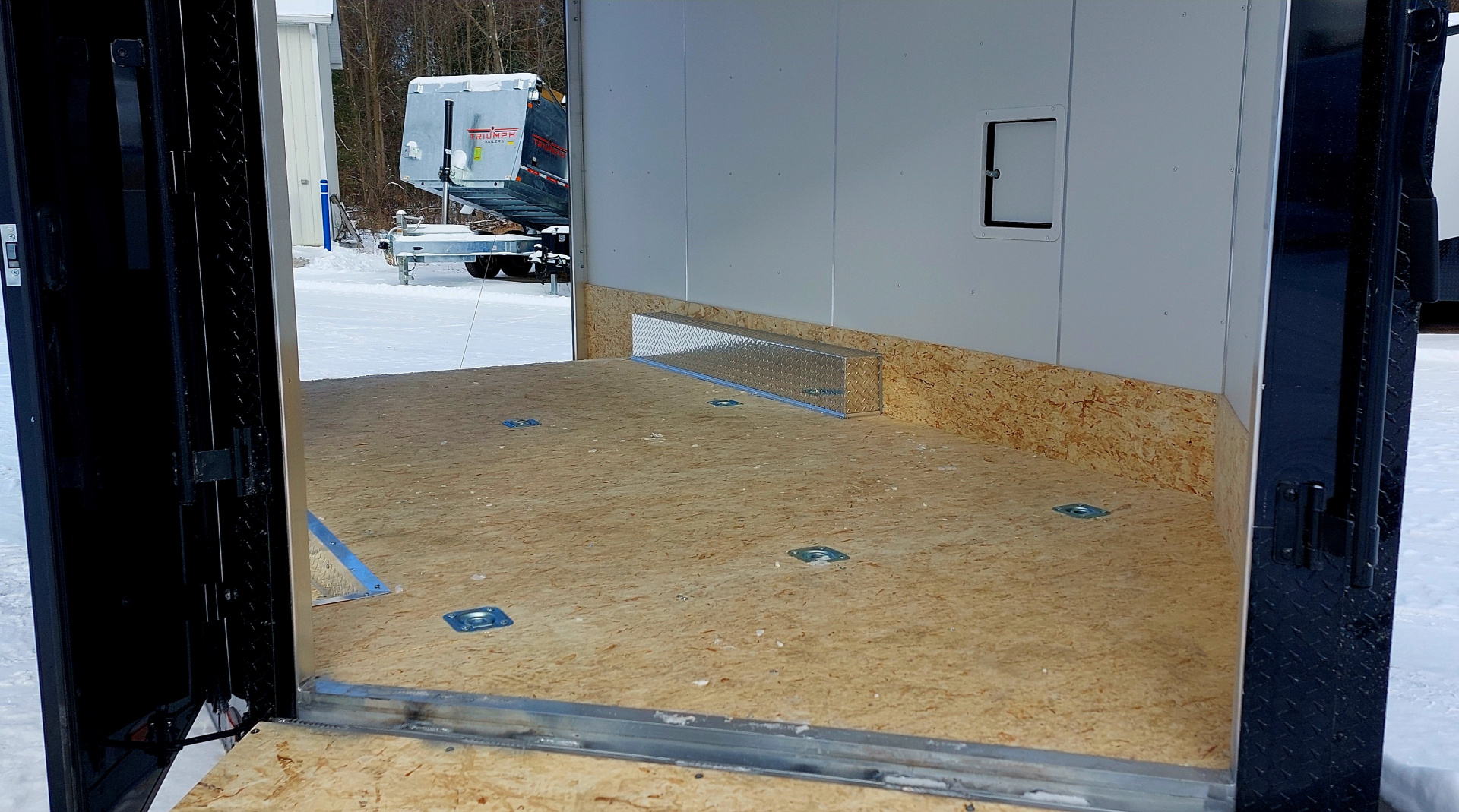 New 8 x 14 + 4' V SNOWMOBILE/CAR HAULER ENCLOSED ALL ALUMINUM 2026 LIGHTNING