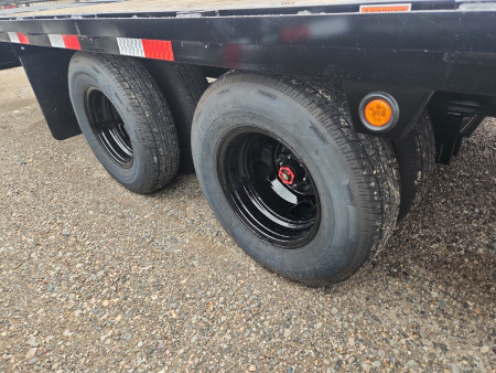 New 2026 Walton Trailer 30' TANDEM DUALLY Flatbed Trailer