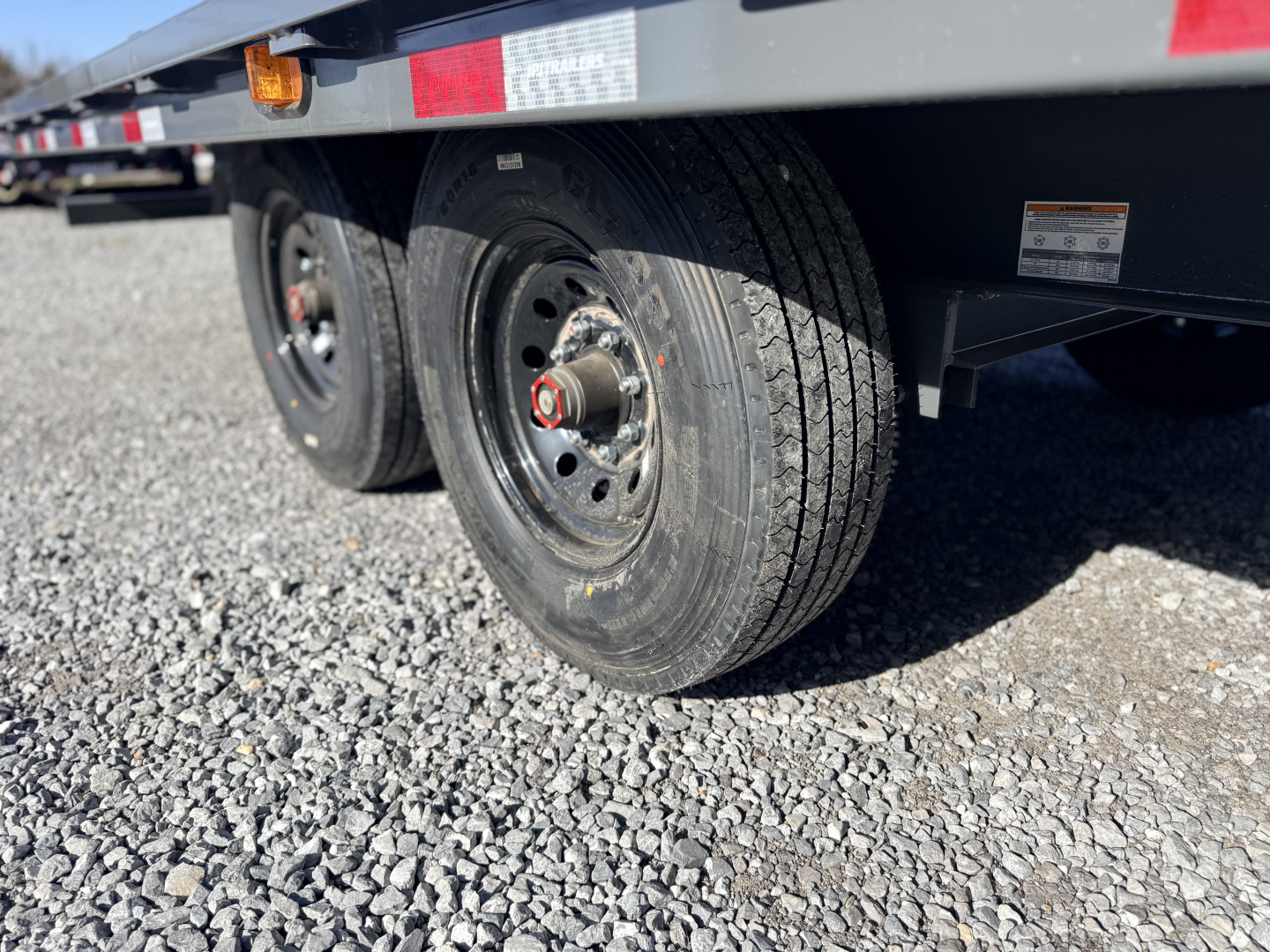 New 2026 PJ Trailers 102X22 DECK-OVER 22’ TILT 16K GVWR Tilt Trailer