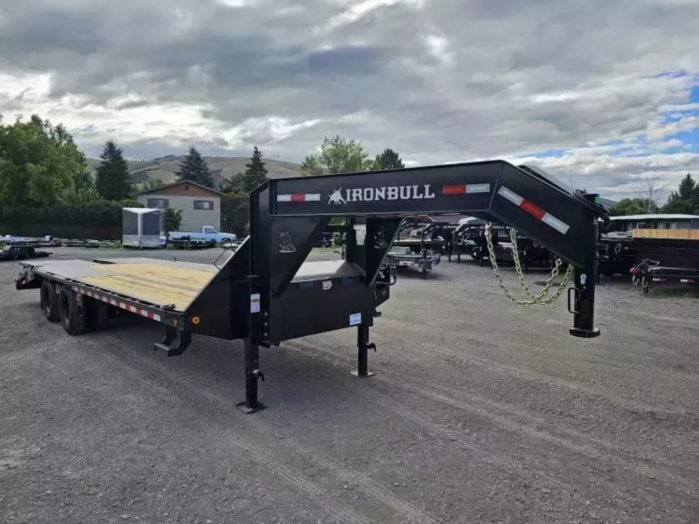 New 2026 Iron Bull 25' 24k Deckover Gooseneck Trailer