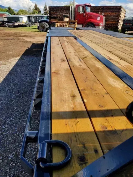 New 2026 Iron Bull 25' 24k Deckover Gooseneck Trailer