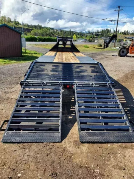 New 2026 Iron Bull 25' 24k Deckover Gooseneck Trailer