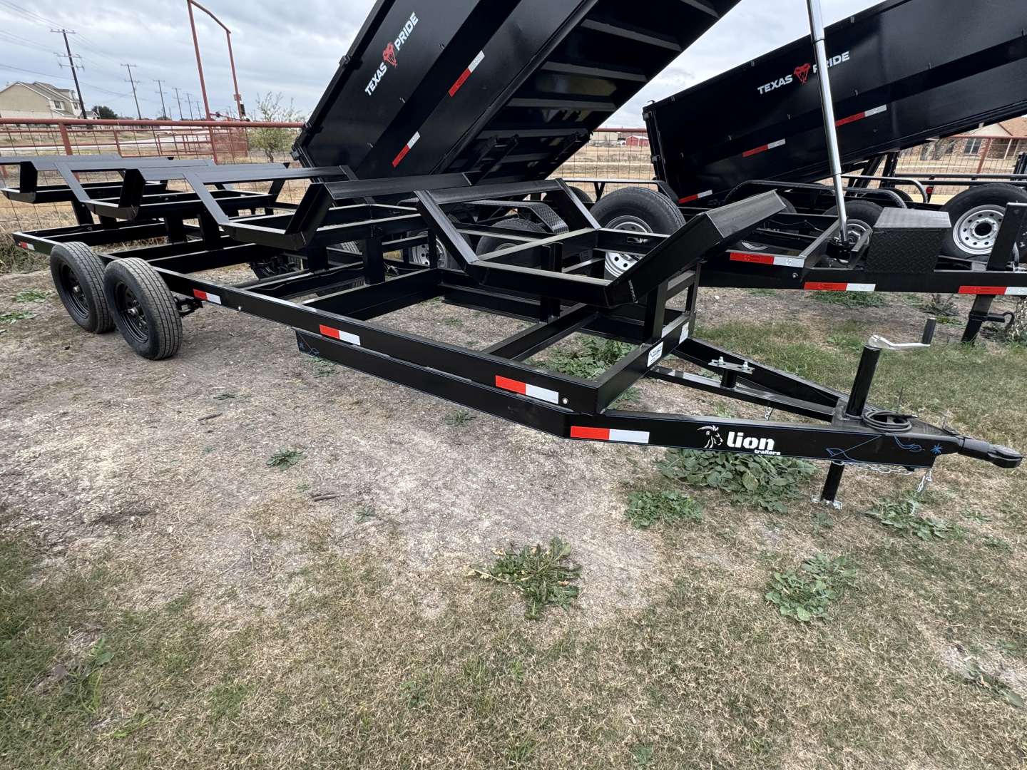 New 2026 Lion Trailers 4-BALE Hay Trailer