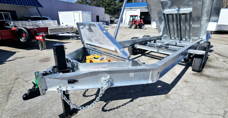 New 82X16 GALVANIZED DUMP 10K AXLES HYDRAULIC JACK 2026 TRIUMPH SPARE TIRE & REMOTE INCLUDED