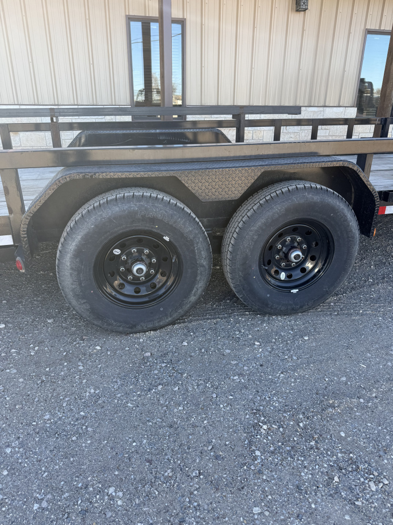 Used 2023 Top Hat Flatbed Trailer
