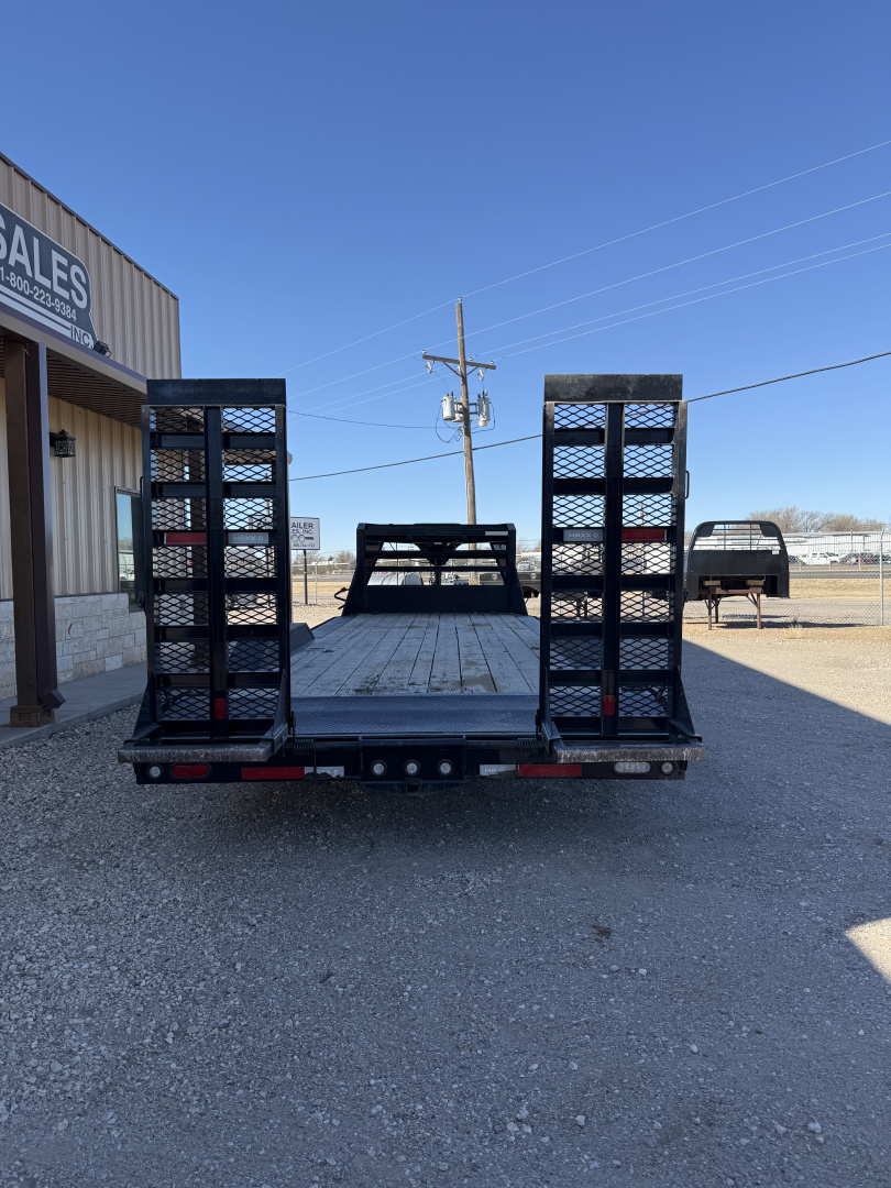 Used 2022 MAXX-D H8X Equipment Trailer