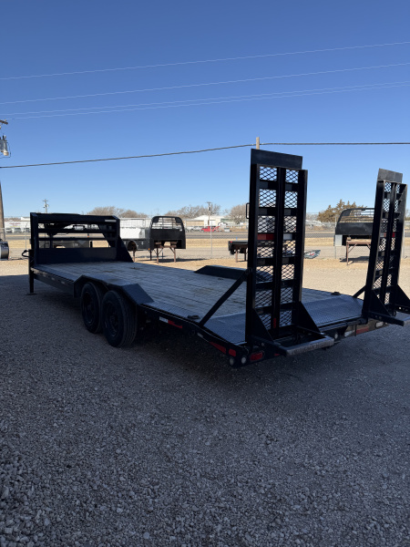 Used 2022 MAXX-D H8X Equipment Trailer