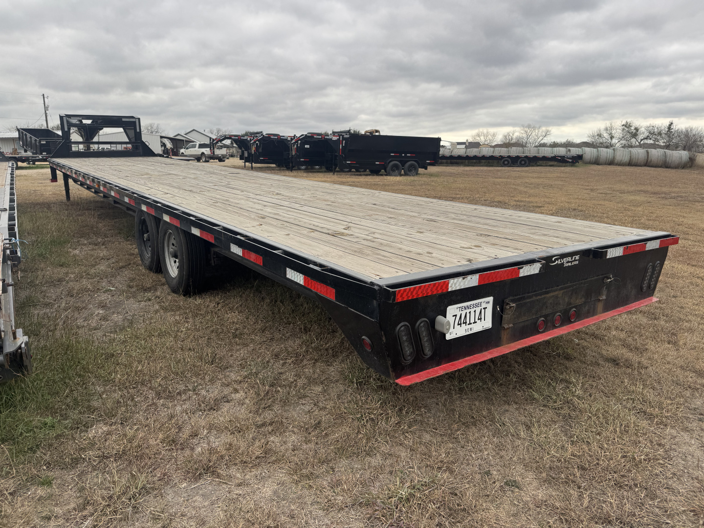 Used 2024 East Texas Trailers 10240GN Deckover Trailer