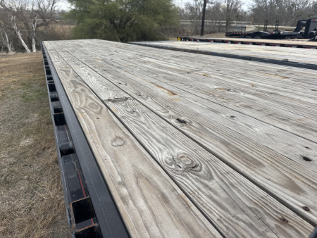 Used 2024 East Texas Trailers 10240GN Deckover Trailer