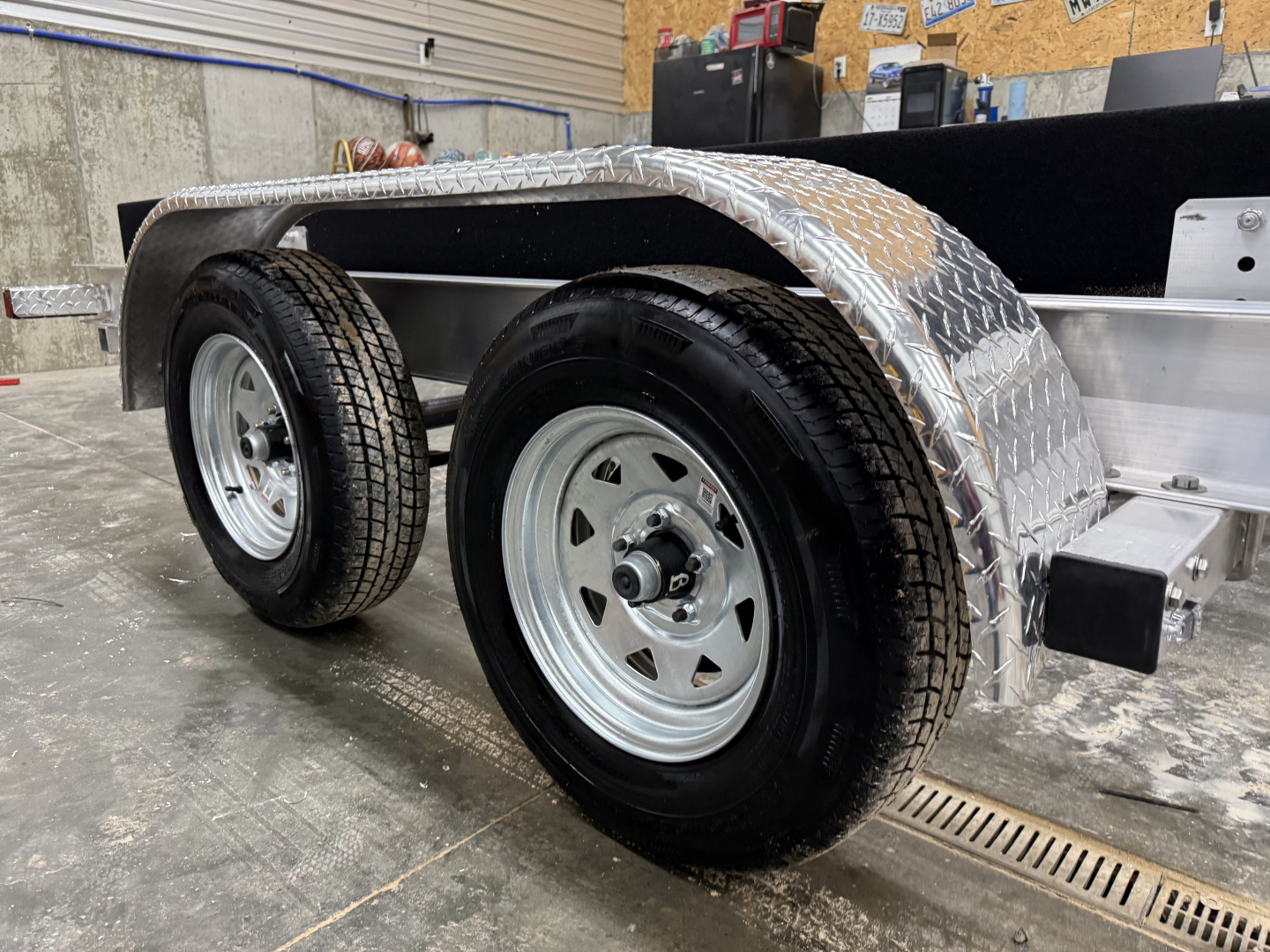 New 2026 WaterMade Boat Trailers WM26-28 10KS Bowrider