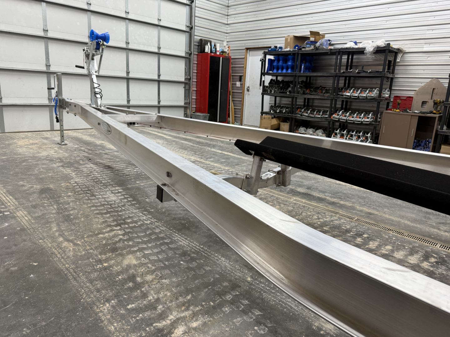 New 2026 WaterMade Boat Trailers WM26-28 10KS Bowrider