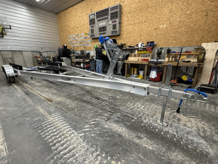 New 2026 WaterMade Boat Trailers WM26-28 10KS Bowrider