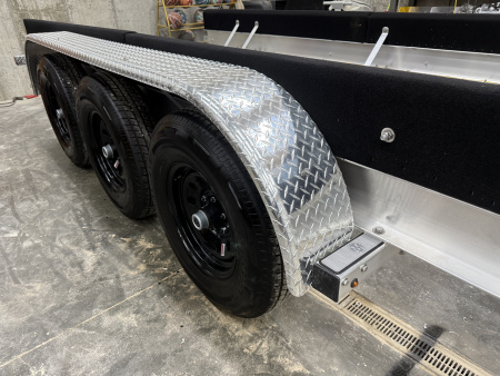 New 2026 WaterMade Boat Trailers WM30-32 15KS Boat Trailer