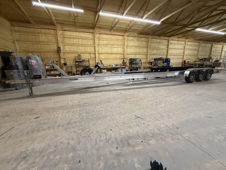 New 2026 WaterMade Boat Trailers WM40-42 24K Torsion Power Boat