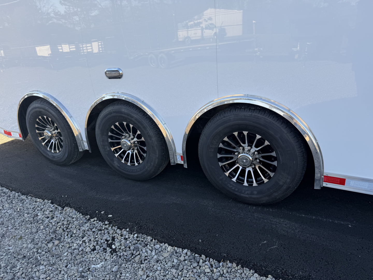 New 2026 Haulmark 44 Gooseneck Bathroom, Black PolyCor, 21K GVWR, Air Prep, Awning, A/C, Landing Light PKG, Hyd. Tongue Jack