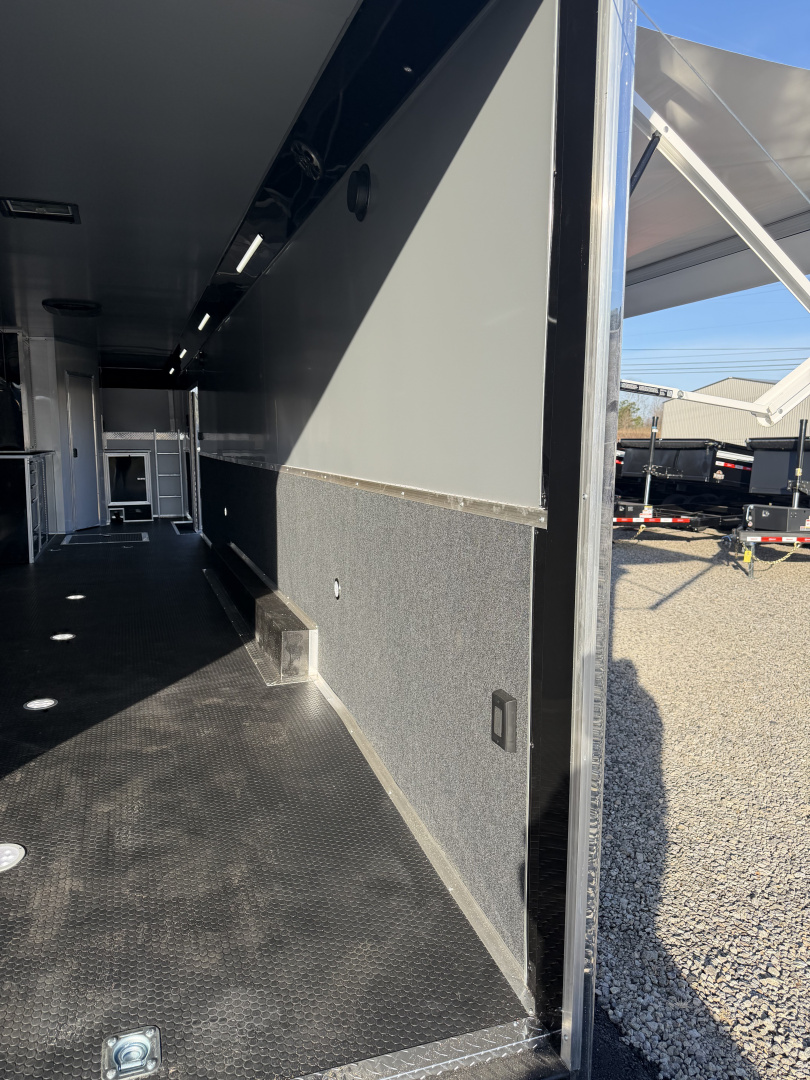 New 2026 Haulmark 44 Gooseneck Bathroom, Black PolyCor, 21K GVWR, Air Prep, Awning, A/C, Landing Light PKG, Hyd. Tongue Jack