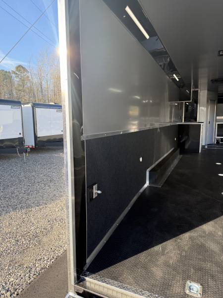 New 2026 Haulmark 44 Gooseneck Bathroom, Black PolyCor, 21K GVWR, Air Prep, Awning, A/C, Landing Light PKG, Hyd. Tongue Jack