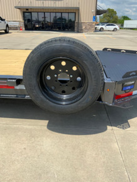 New 2025 Diamond C LPX 208 22 X 80 Equipment Trailer