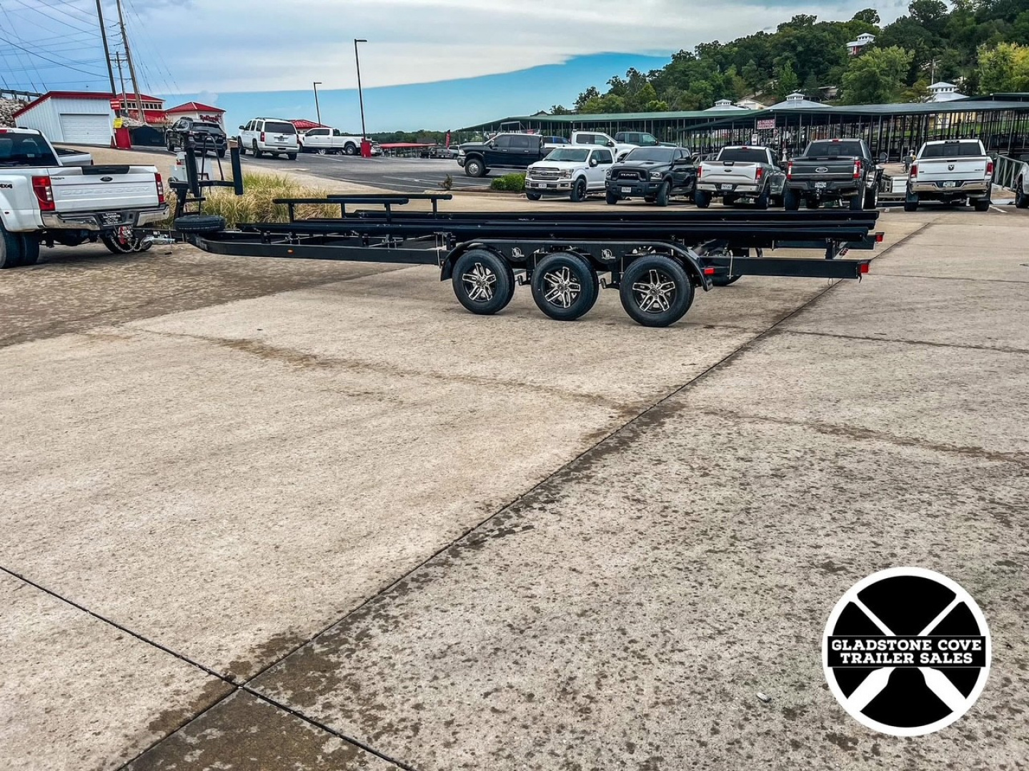 New 2026 Haul-Rite Trailers FS28TRI-10.5 Tritoon Pontoon Boat