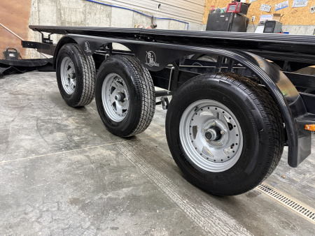New 2026 Haul-Rite Trailers FS28TRI-10.5 Tritoon Pontoon Boat