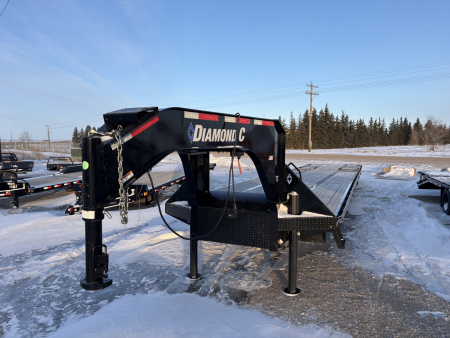 Used 2024 Diamond C Trailers 44’ hydraulic dovetail Flatbed Trailer