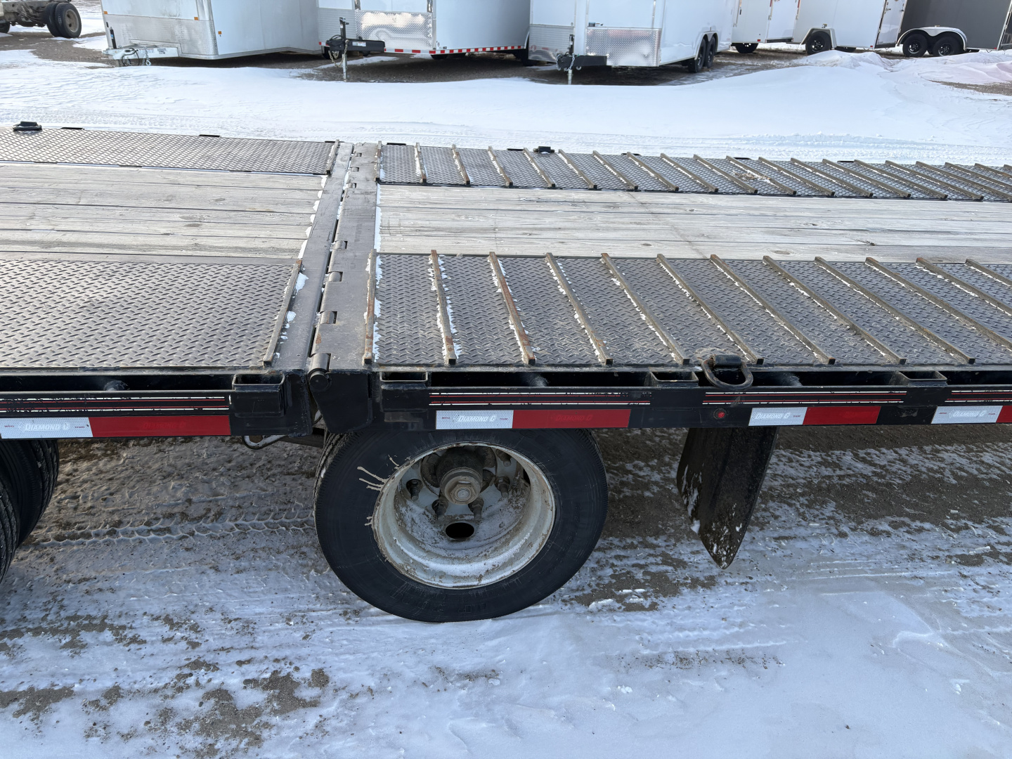 Used 2021 Diamond C Trailers 44’ hydraulic dovetail step deck Flatbed Trailer