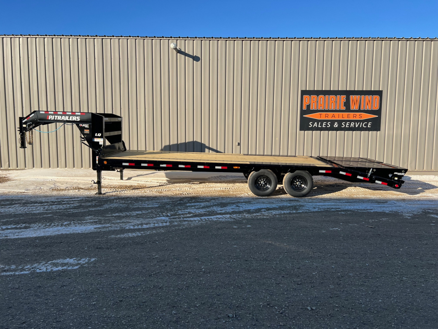 New 2026 PJ Trailers 25' Quest LQ Gooseneck Flatbed Trailer