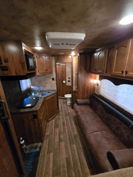 Used 2014 Lakota 4H Charger Trailer