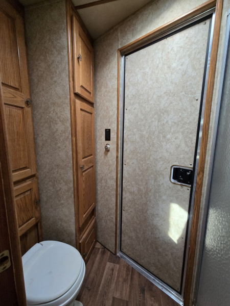 Used 2005 Featherlite 3H 9'SW Horse Trailer