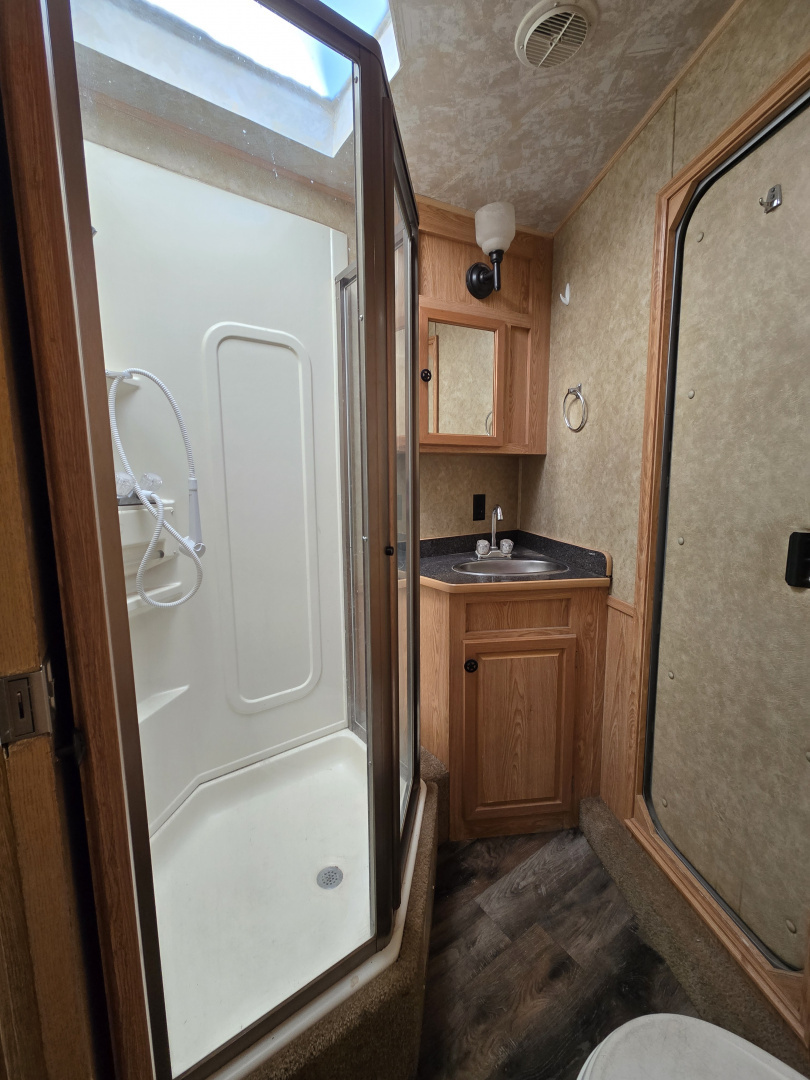 Used 2008 Exiss 4H Horse Trailer