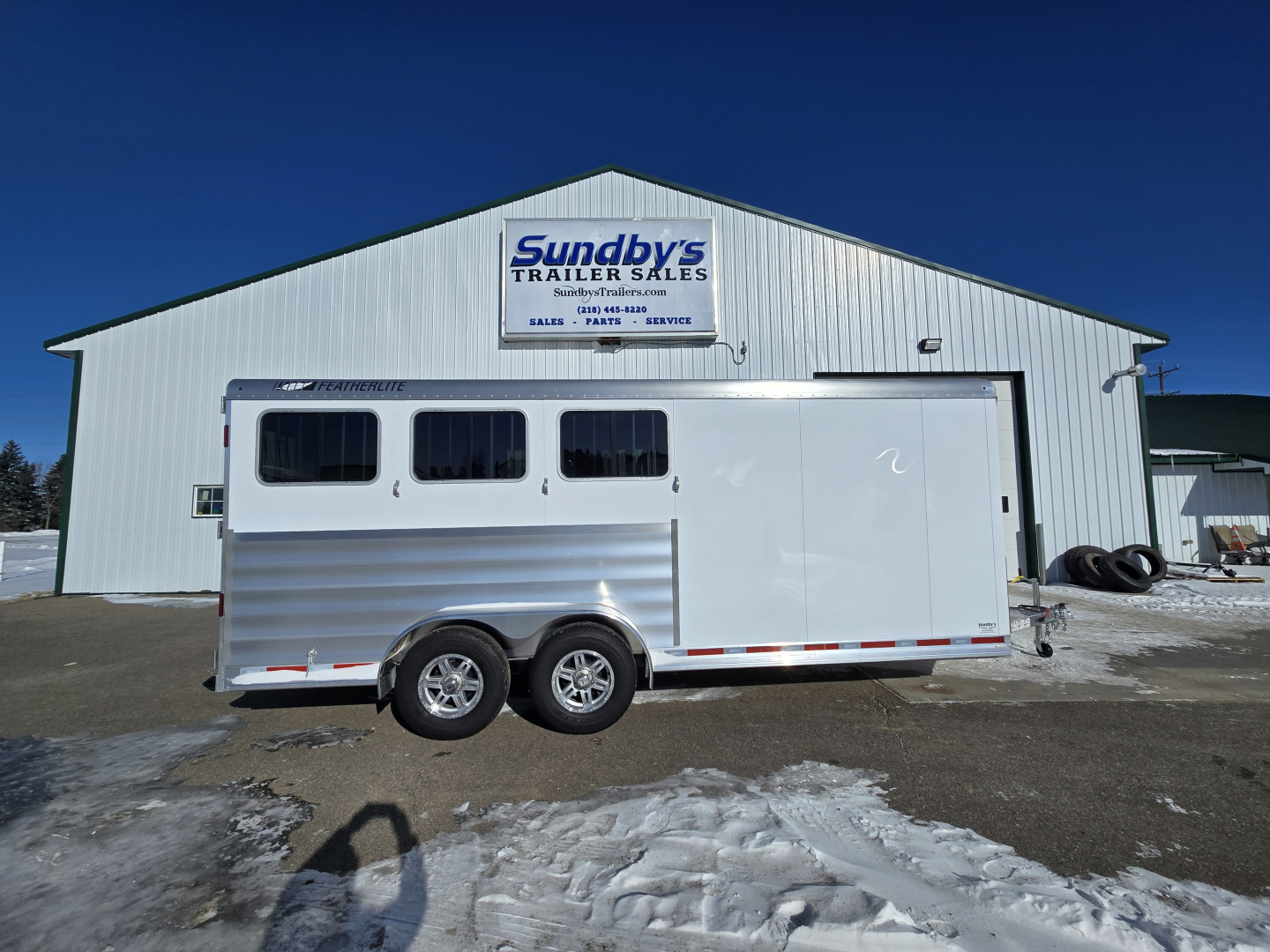 New 2026 Featherlite 7348-STD 3 Horse Trailer