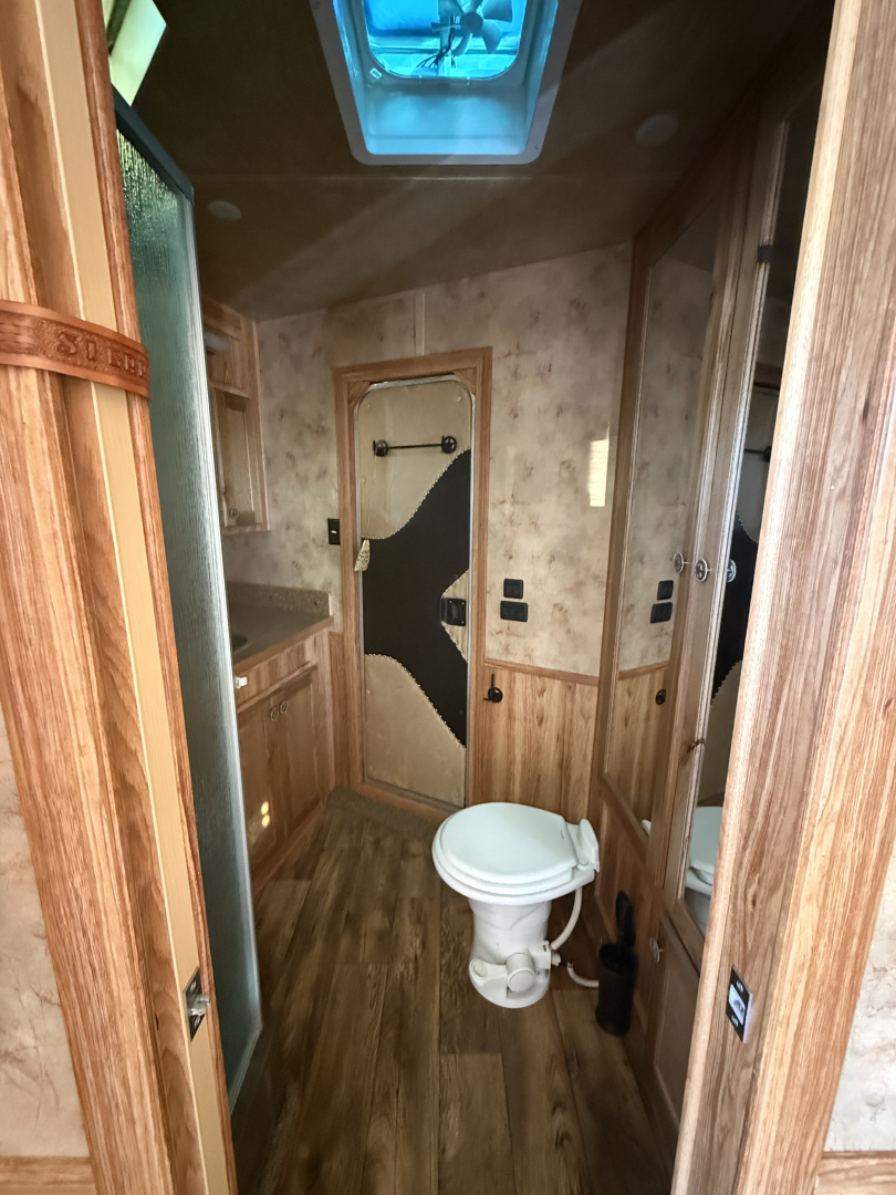 Used 2017 Sierra Trailers LARAMIE 310 Horse Trailer