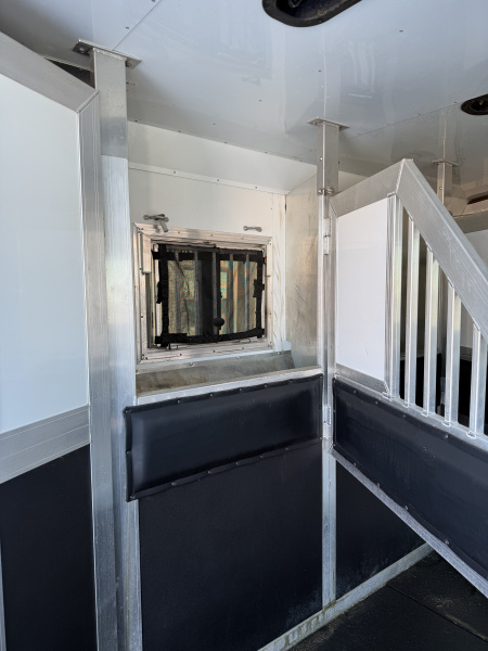 Used 2017 Sierra Trailers LARAMIE 310 Horse Trailer